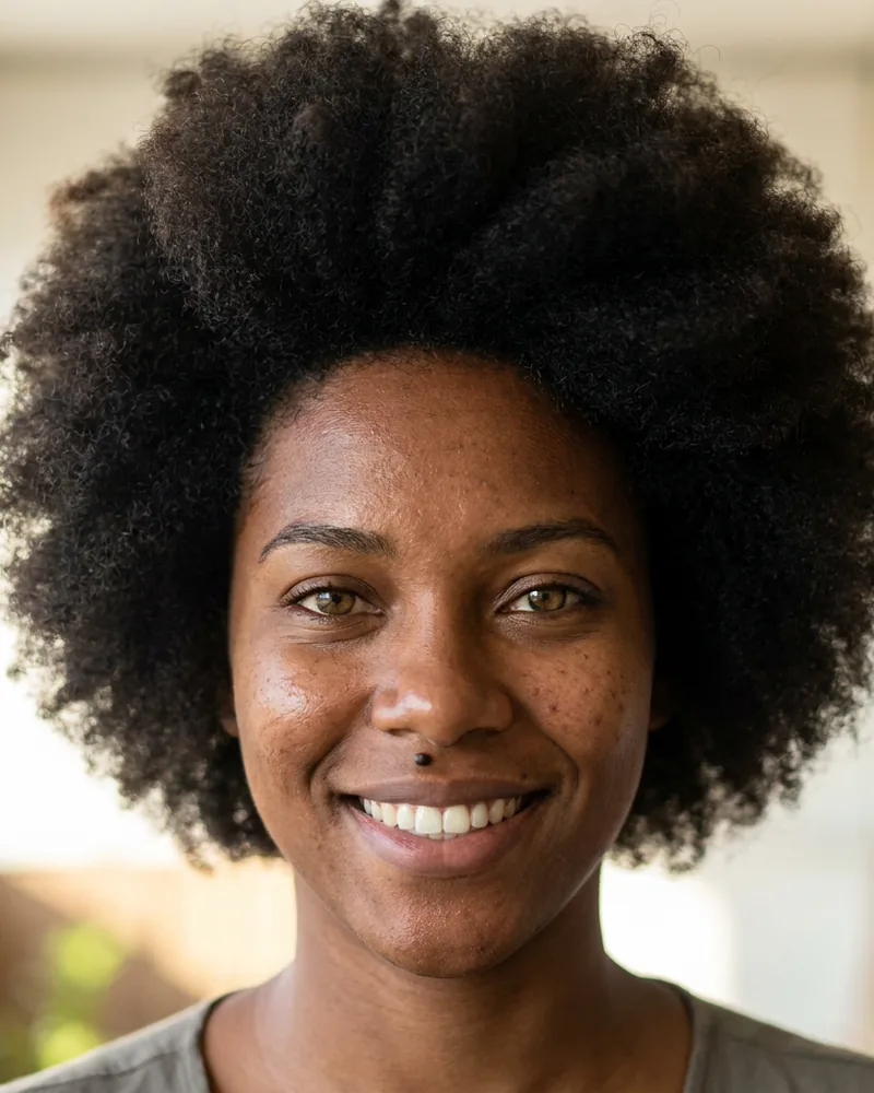 Sarah, an AI-generated KlipGo star who talks about personal growth.
